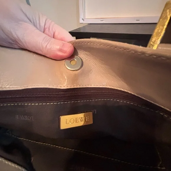 Authentic Vintage LOEWE Anagram Fusta Leather Tote Bag – Metallic Champagne - Picture 11 of 12